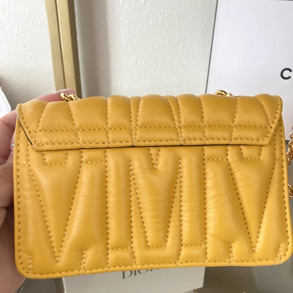 50% off SALE Moschino Mustard Quilted Chain Crossbody Bag - Picture 9 of 13